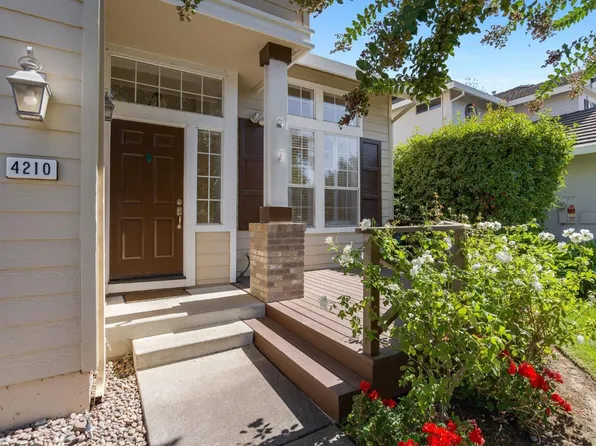 4210 Kingsford Dr, Napa, CA 94558