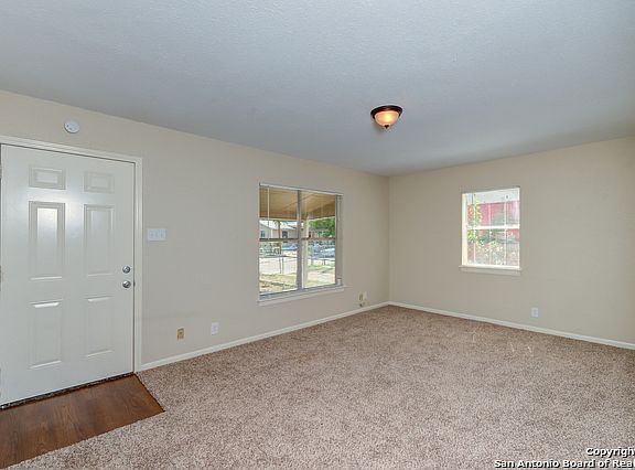 3rd image of 2023 W Mayfield Blvd