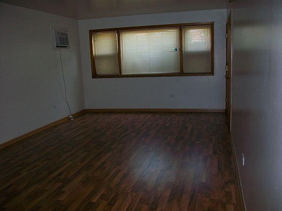5th image of 278 Luella Ave #2