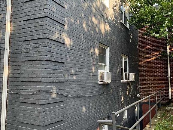 5th image of 86-08 Astoria Blvd.