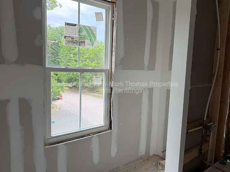 1203 Fern St — Photo 37