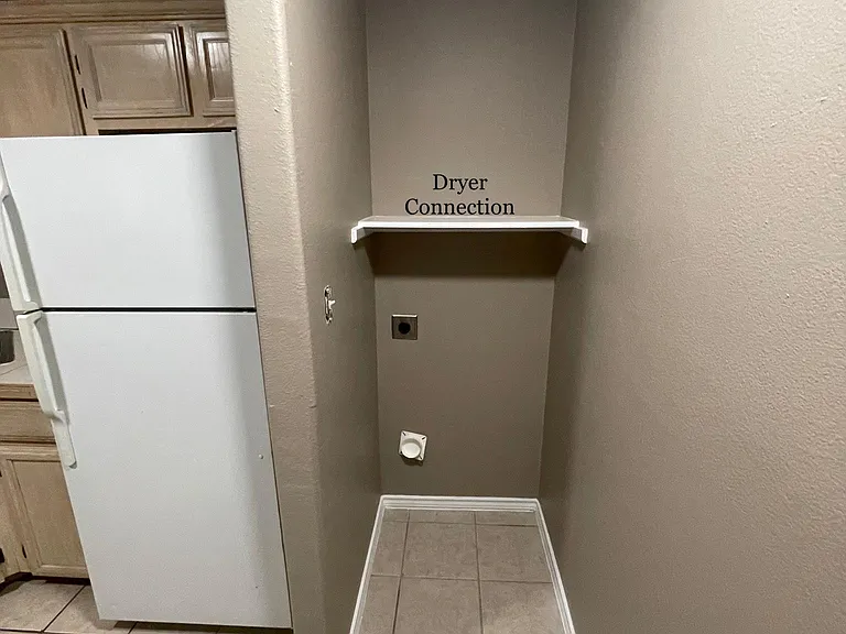 717 Sonesta Dr #C — Photo 7