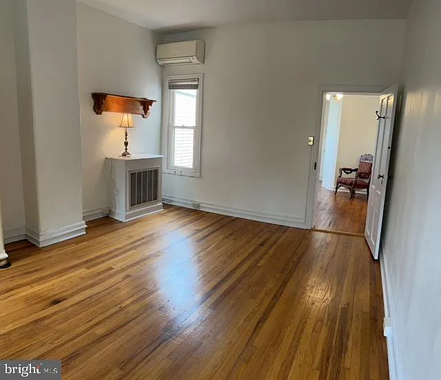 510 N Market St — Photo 11