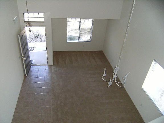 5th image of 3226 S Justin Dr