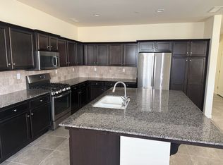2133 Lombard Ln, Clovis, CA 93619