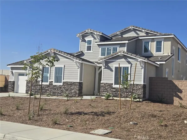 18364 Park Mountain Dr, Riverside, CA 92508