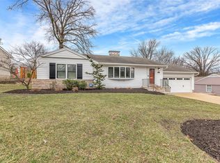 1505 Bridle Rd, Saint Louis, MO 63119