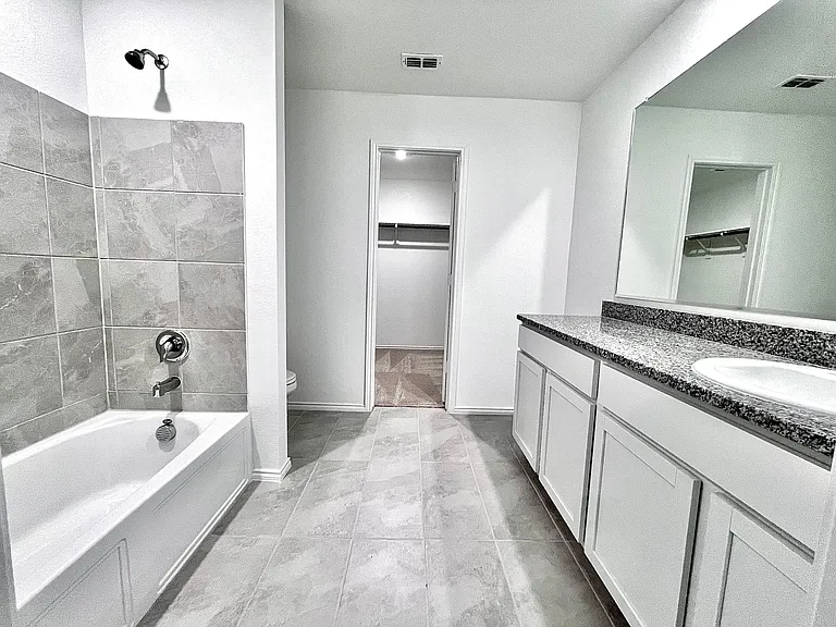 411 Ashbrook Way — Photo 16