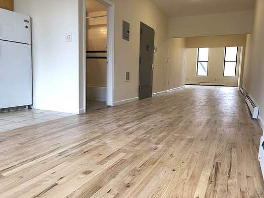 3rd image of 1721 Lexington Ave Frnt A