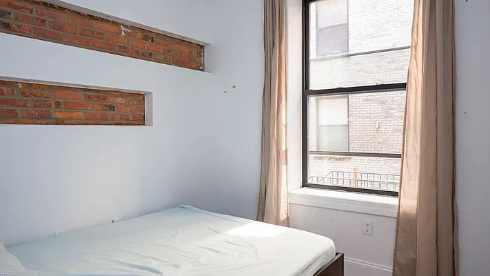 Rented by Nooklyn NYC LLC | media 11