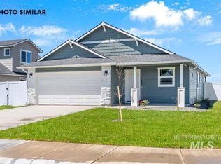 975 Twilight St, Weiser, ID 83672