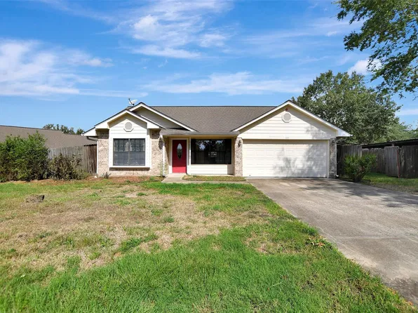 105 Ash St, Madisonville, TX 77864