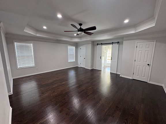 3rd image of 798 Pine Cove Dr