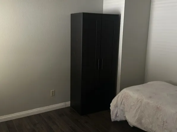 2429 Greenwich Dr, Fullerton, CA 92833