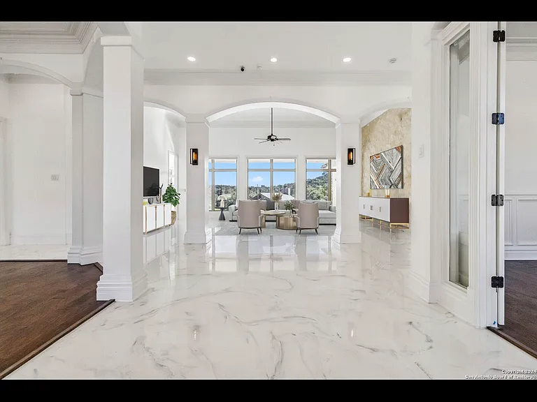 27481 Smithson Valley Rd — Photo 2