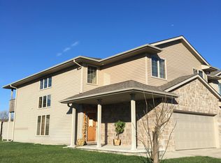 6171 Laroche Rd, Lincoln, NE 68526