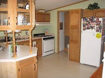 1st image of 6 Clayton Dr