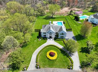 4 Meadows Run Dr, Colts Neck, NJ 07722