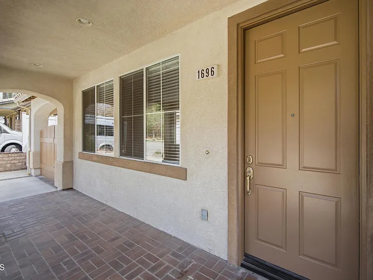 1696 Salt River Ave — Photo 3