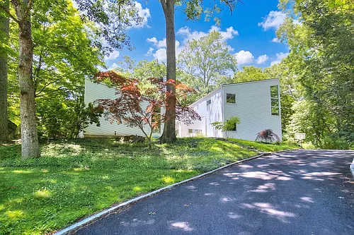 112 Birch Hill Rd Photo 1