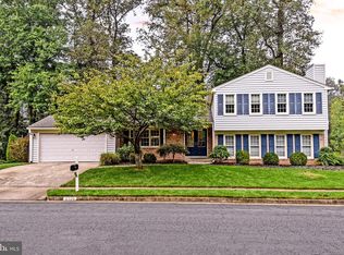 5206 Dunleigh Glen Ln, Burke, VA 22015