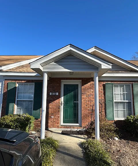 2000 Water Oak Dr #4-B — Photo 1