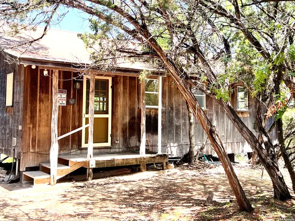 104 Cypress Pt, Pipe Creek, TX 78063