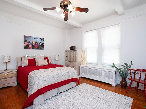 4th image of 685 W End Ave #5E