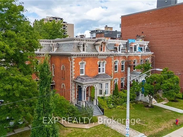 46 Herkimer St #2 — Photo 32