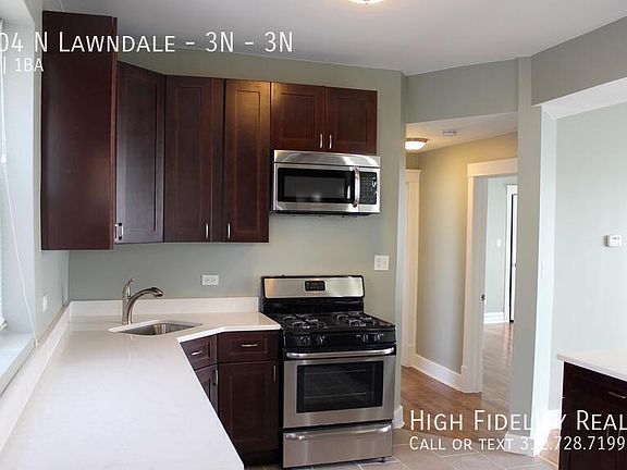 4th image of 1904 N Lawndale Ave #3N