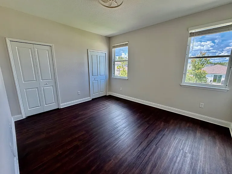 467 Blue Daze St — Photo 15