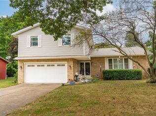 8896 Indian Hills Cir NW, Canal Fulton, OH 44614