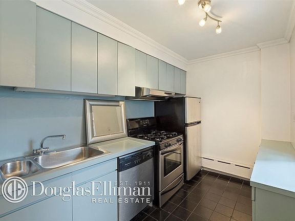 5th image of 340 E 80th St #8M
