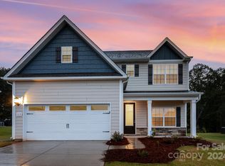 115 S Sina St, Troutman, NC 28166
