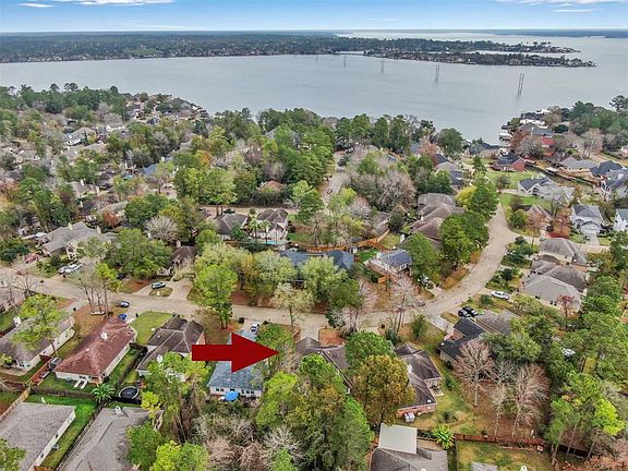 3rd image of 13425 Hidden Valley Dr