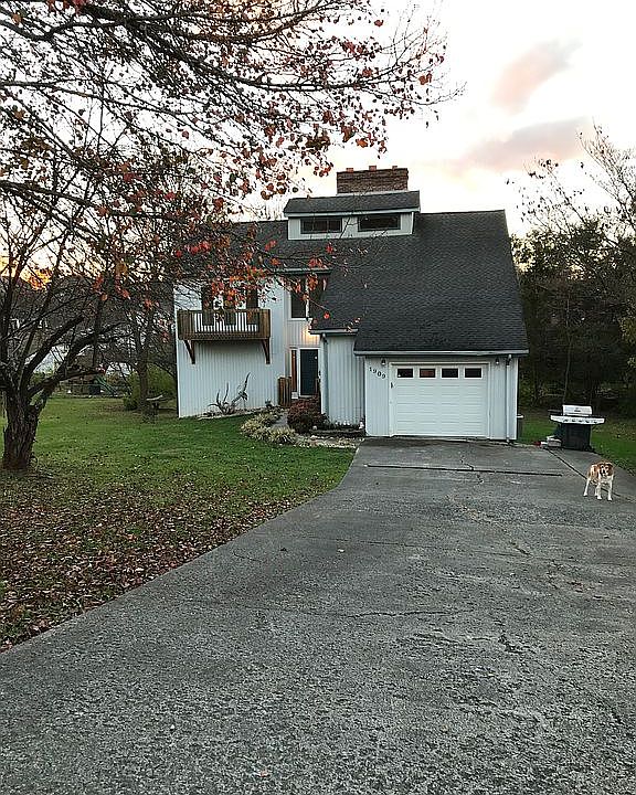 1st image of 1909 Fairway Dr
