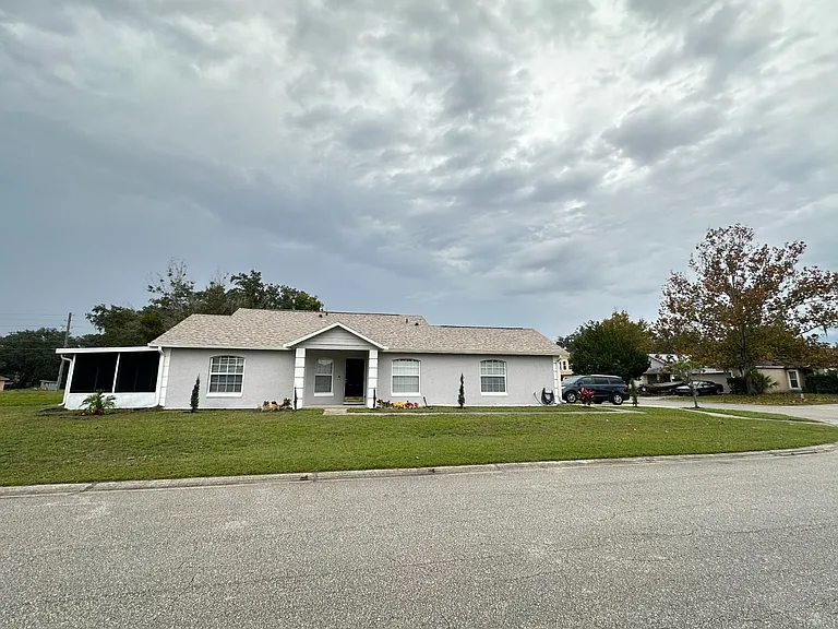 1049 Amanda Kay Cir — Photo 27
