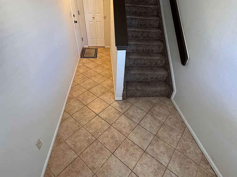 365 Autumn Ridge Cir #F — Photo 18