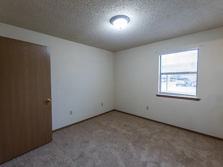 Marina Apartments — Photo 7