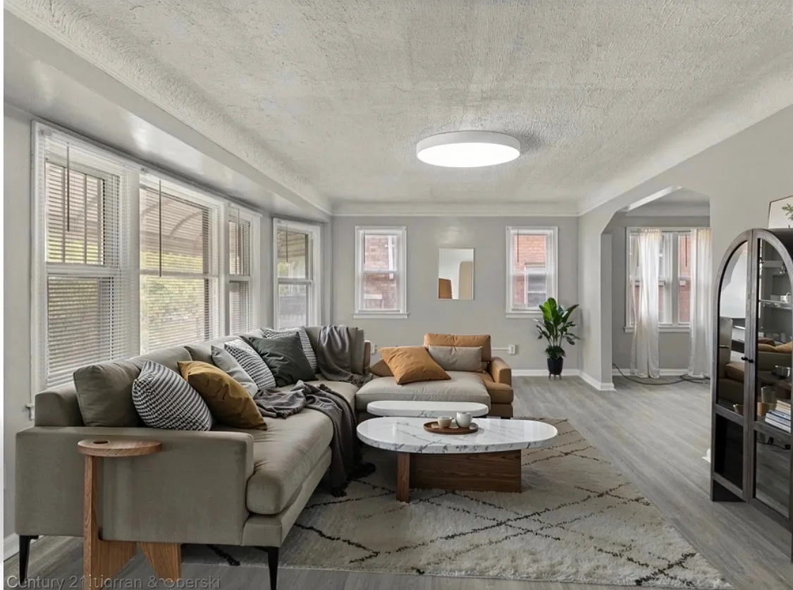 4268 Cortland Street - 2 — Photo 2