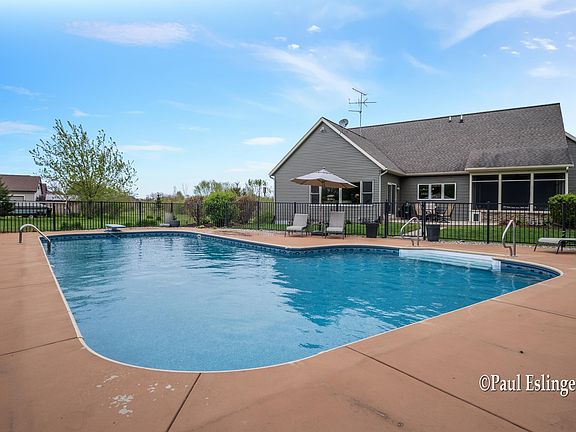 2nd image of 5474 Cannon Meadows Dr NE