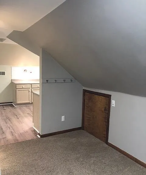 Bedroom & Closet