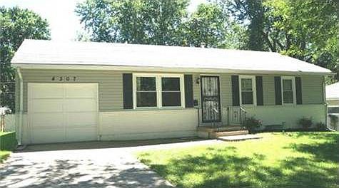 1st image of 4307 N Quincy Ave