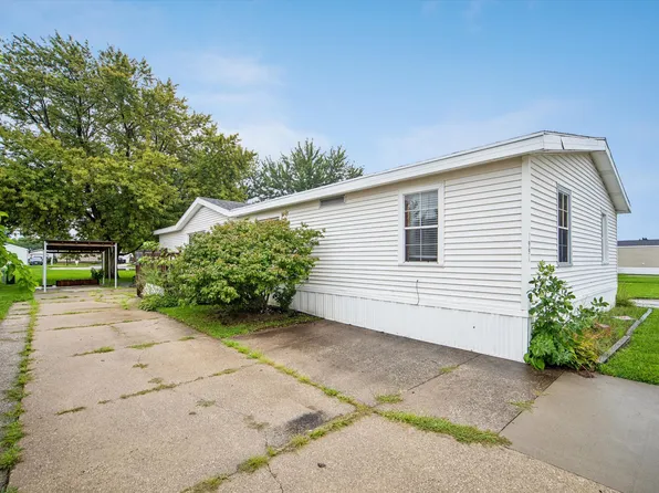1991 SE Four Seasons Dr, Ankeny, IA 50021