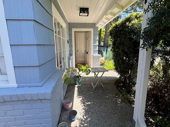 3rd image of 2733 Bryant St