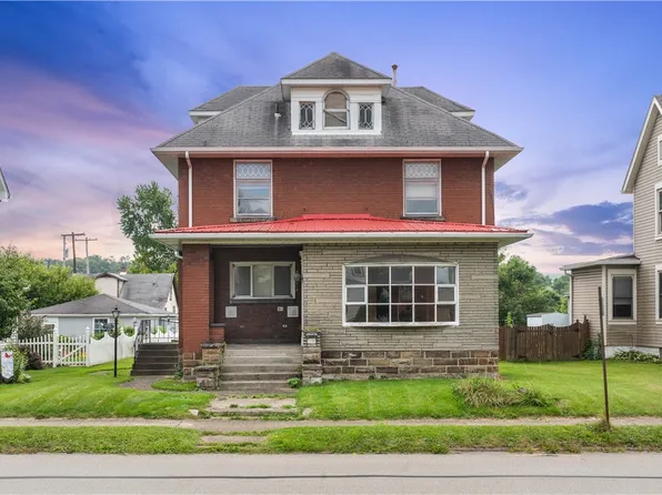216 E Pike St, Houston, PA 15342