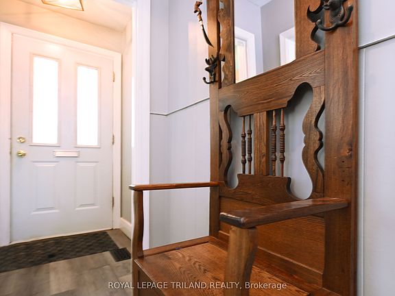 5th image of 457 Boler Rd