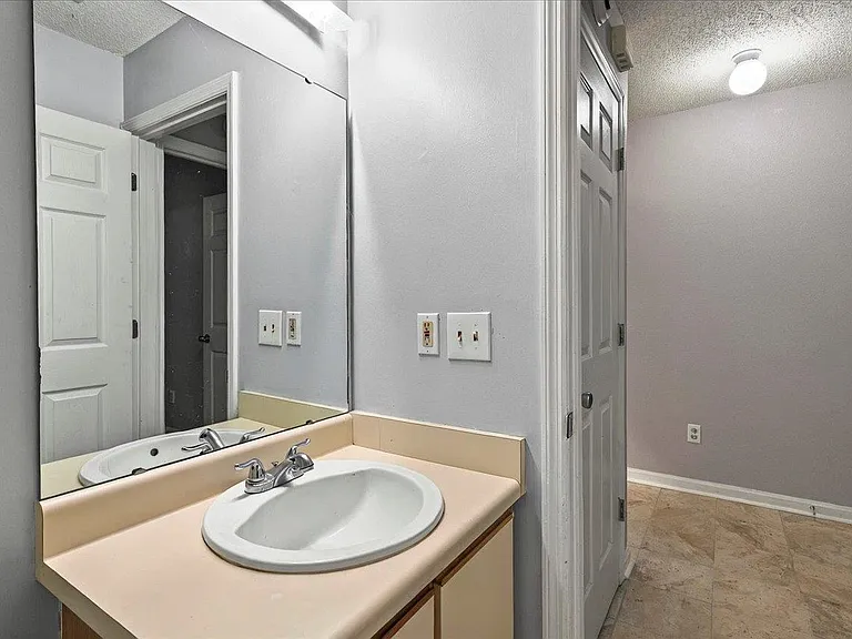 3001 Oak Park Ct #A — Photo 9