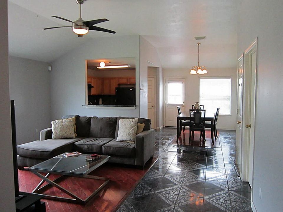 1st image of 2302 Birch Canyon Ct