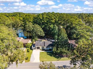 8222 Greenridge Rd, North Charleston, SC 29406